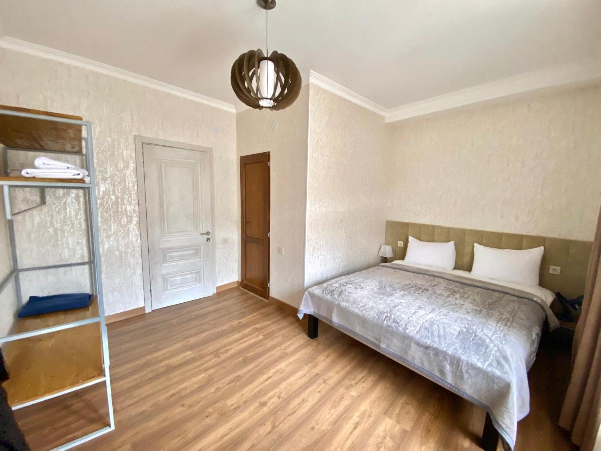 Freeze Inn Местия Экстерьер фото